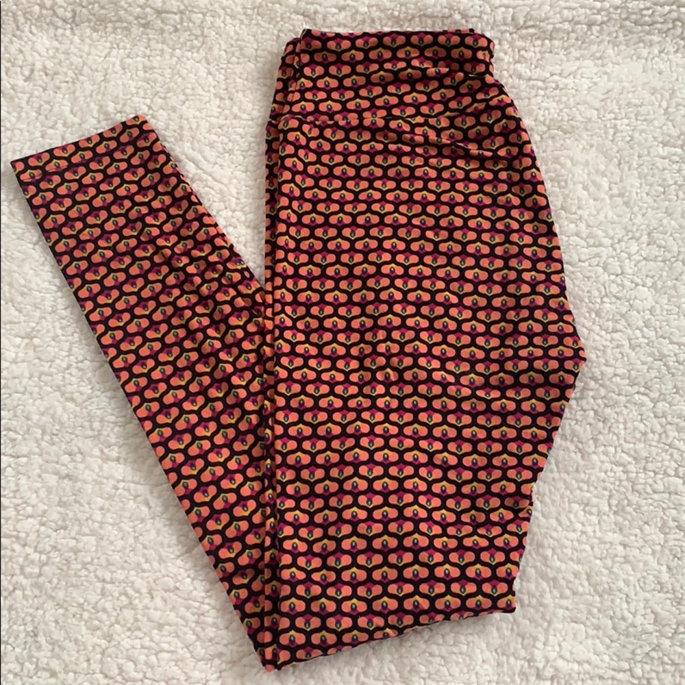 Lularoe one size leggings (2-10)